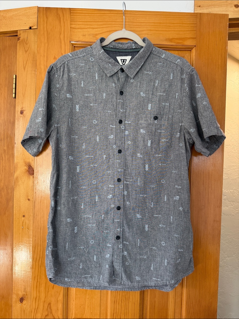 Vissla Gray Short Sleeve Button Down